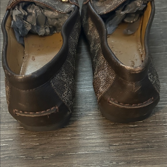 Coach Women's Patterned Brown Loafers with Gold Accent size 7.5 - Picture 5 of 6